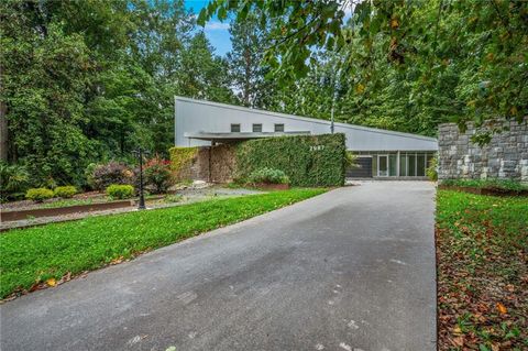 2987 Northside Drive NW Atlanta GA 30305