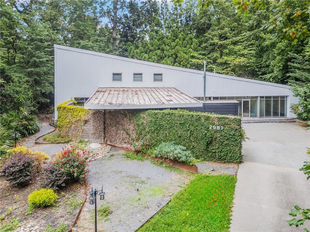 2987 Northside Drive NW