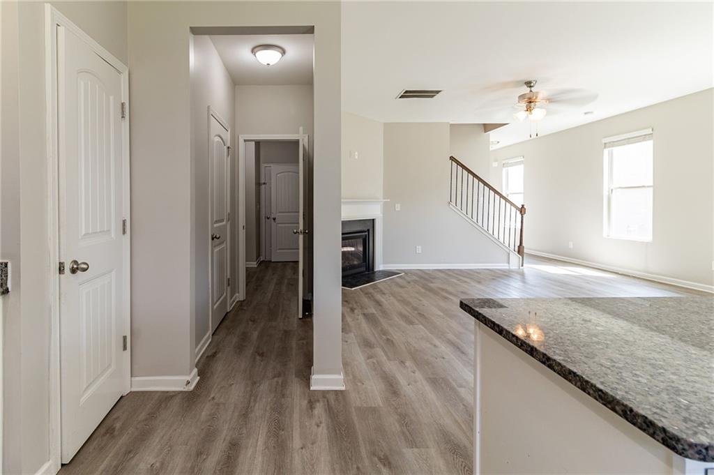 6399 Woodwell Drive, Union City, Georgia image 6