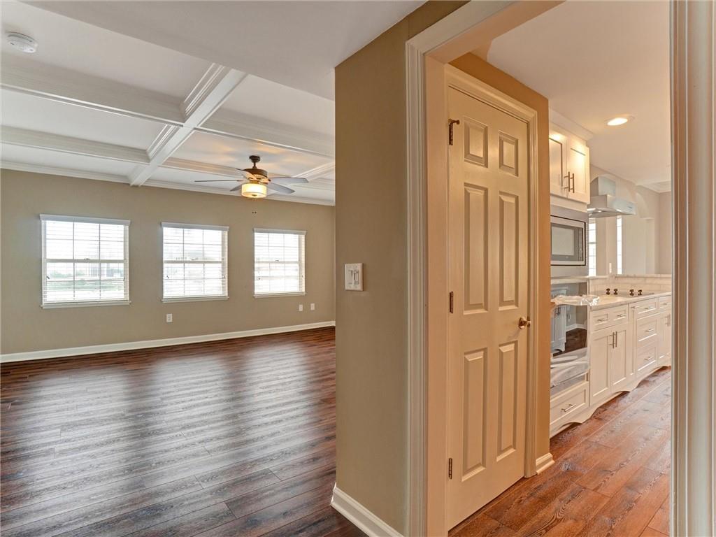 3435 Kingsboro Road NE 1601