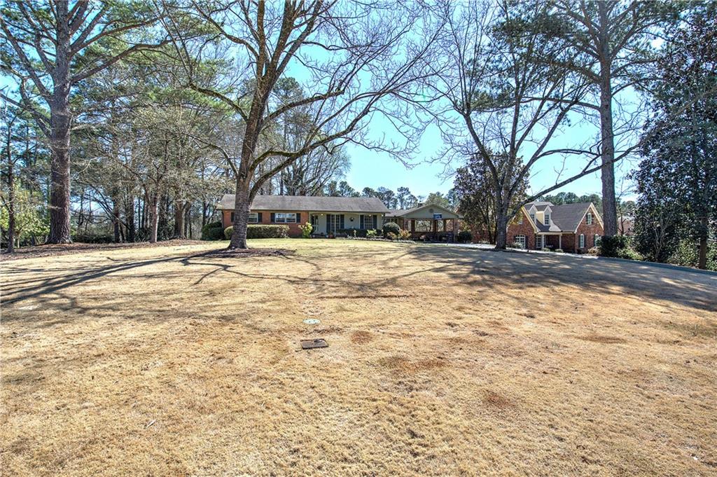 115 Cherokee Circle SE