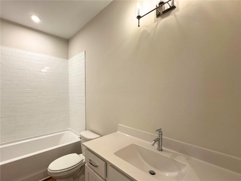 735 Cattail Alley 27