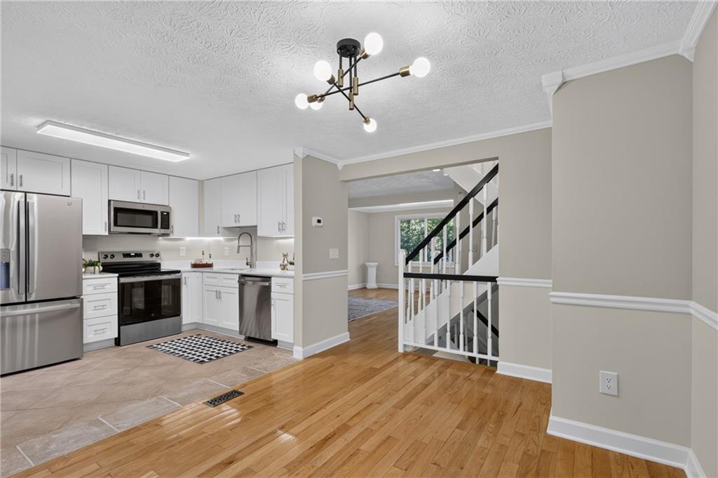 284 Roswell Commons Circle