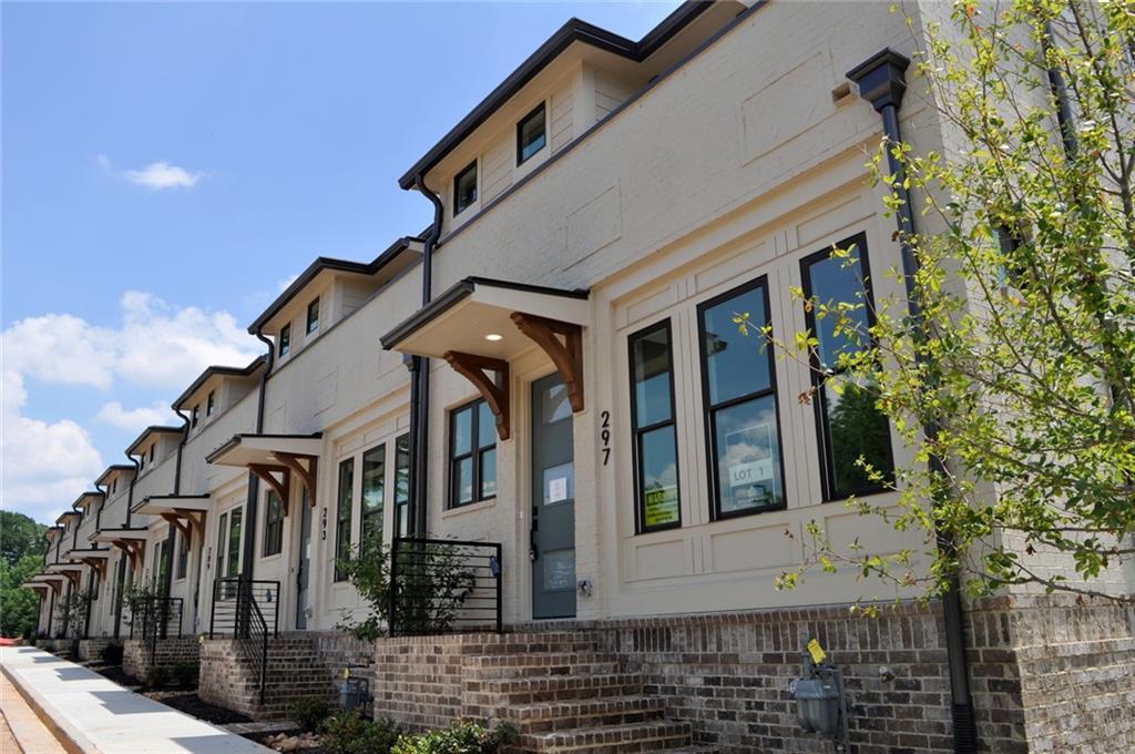 The Carlyle - Residential