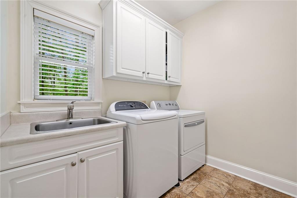 Hamptons Grant - Residential
