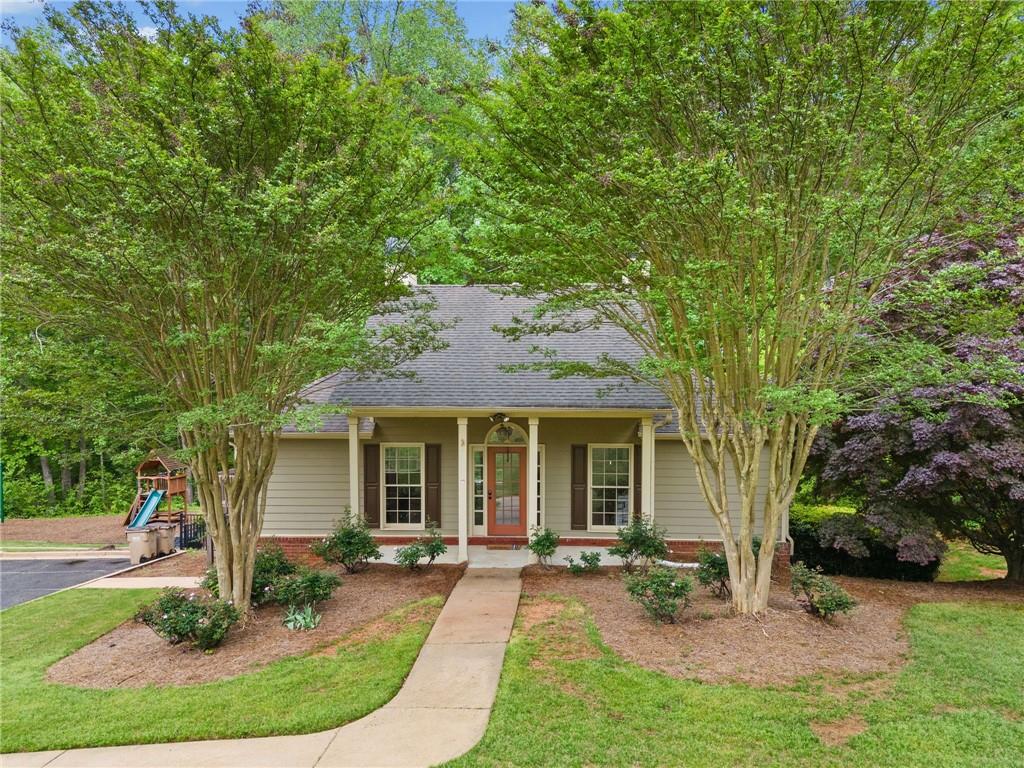 Hamptons Grant - Residential