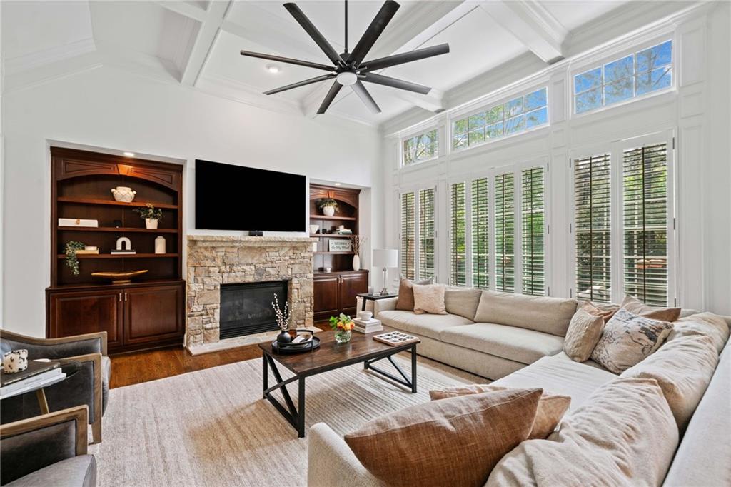 1045 Westcroft Lane, Roswell, Georgia image 8