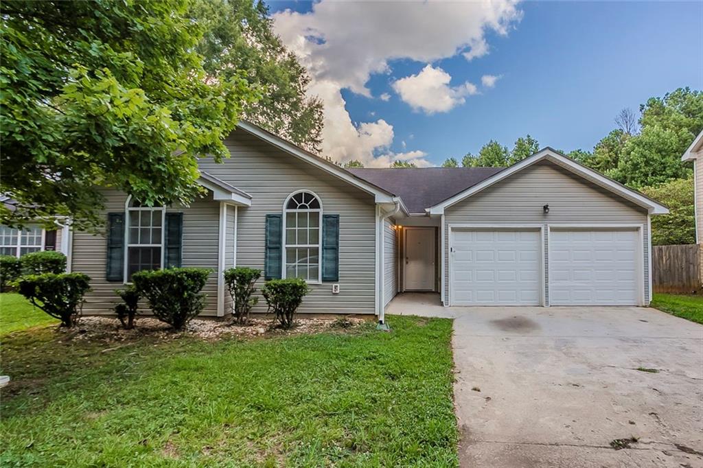 Welcome to this single-story gem tucked inside the Stonebridge Creek Estates community. Step into a spacious great room with a fireplace that seamlessly connects to the dining area and kitchen—ideal for everyday living or entertaining. The split-bedroom layout offers privacy, with a generous primary suite featuring a soaking tub and separate shower. The level backyard provides a blank canvas for outdoor enjoyment. With just a little cosmetic refresh, this home holds strong potential for buyers looking to personalize or investors seeking a solid opportunity.