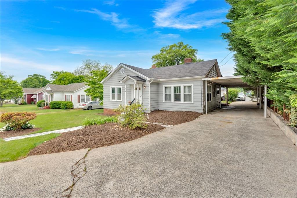 210 MCCANLESS Street