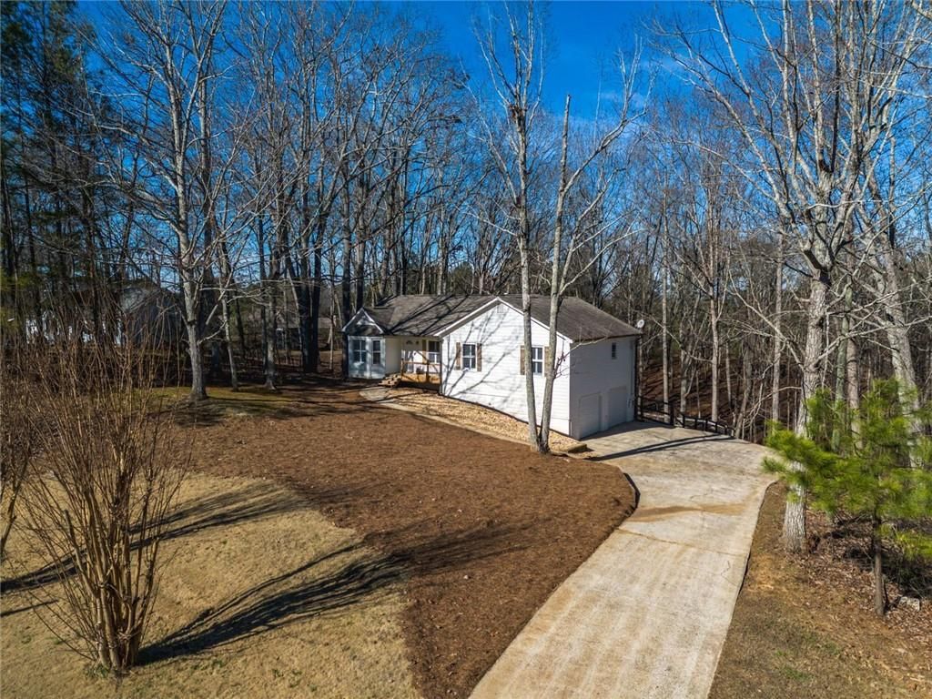 Photo of 880 White Stag Lane, Canton, GA 30115 (MLS # 7704635)