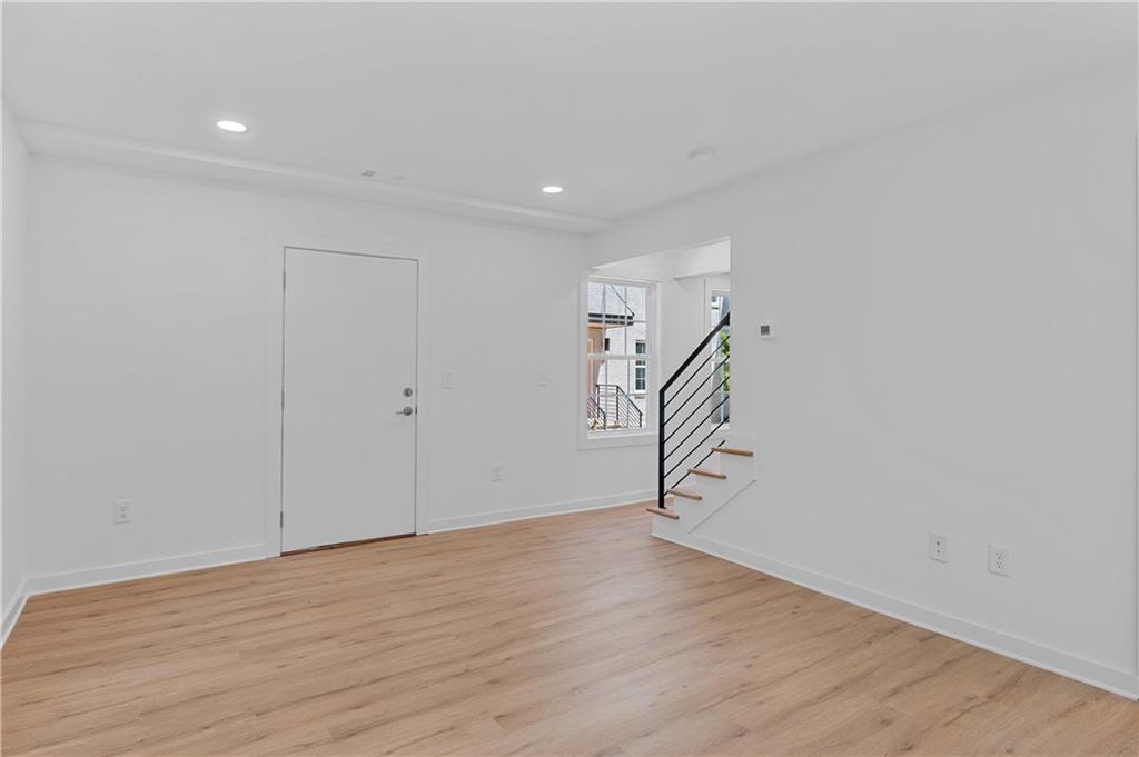 237 Howard Street NE 2