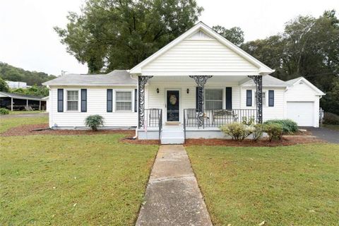 13 Spring Circle Lindale GA 30147