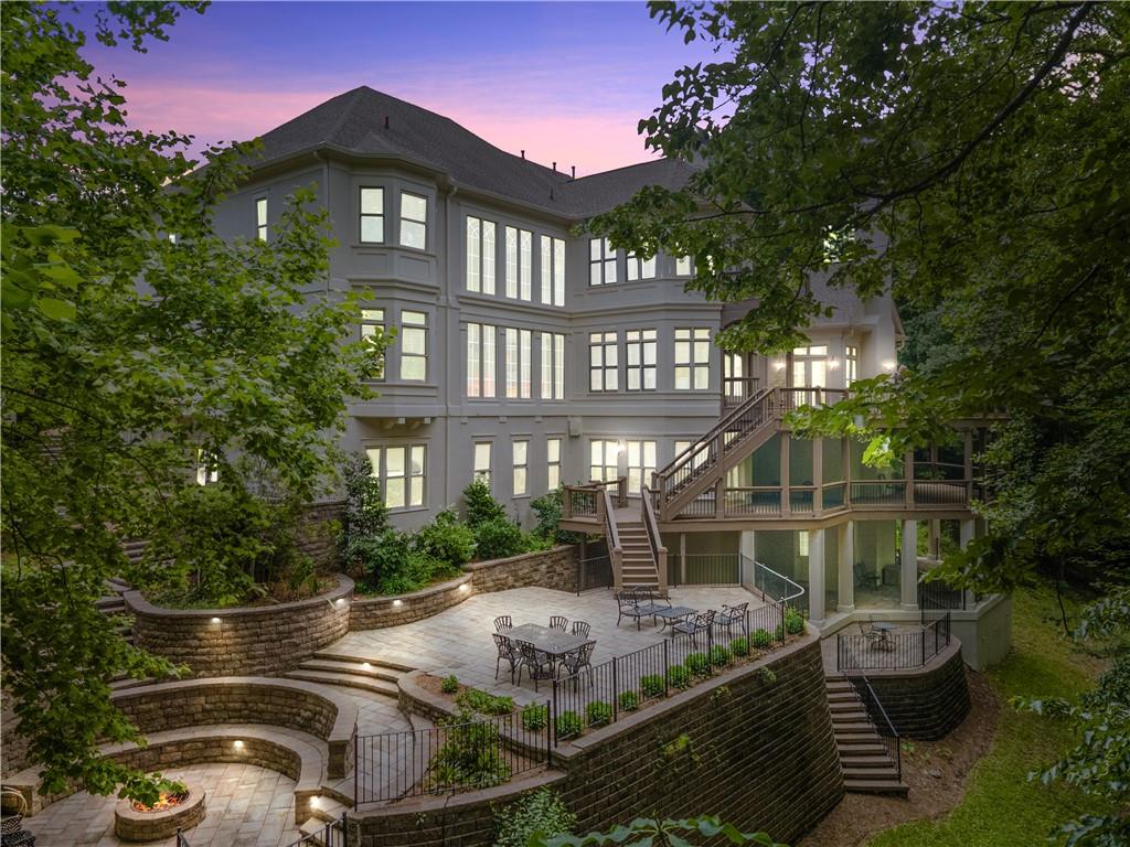 8470 Lazy Oaks Court