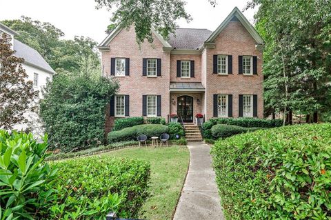 2696 Ellwood Drive NE Atlanta GA 30305