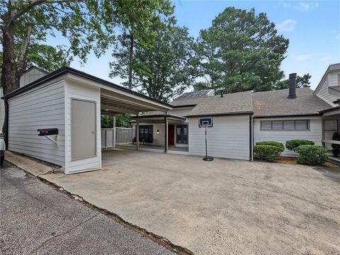 Townhouse For Sale - 5019 Highland Club Drive<br/> Marietta, GA 30068