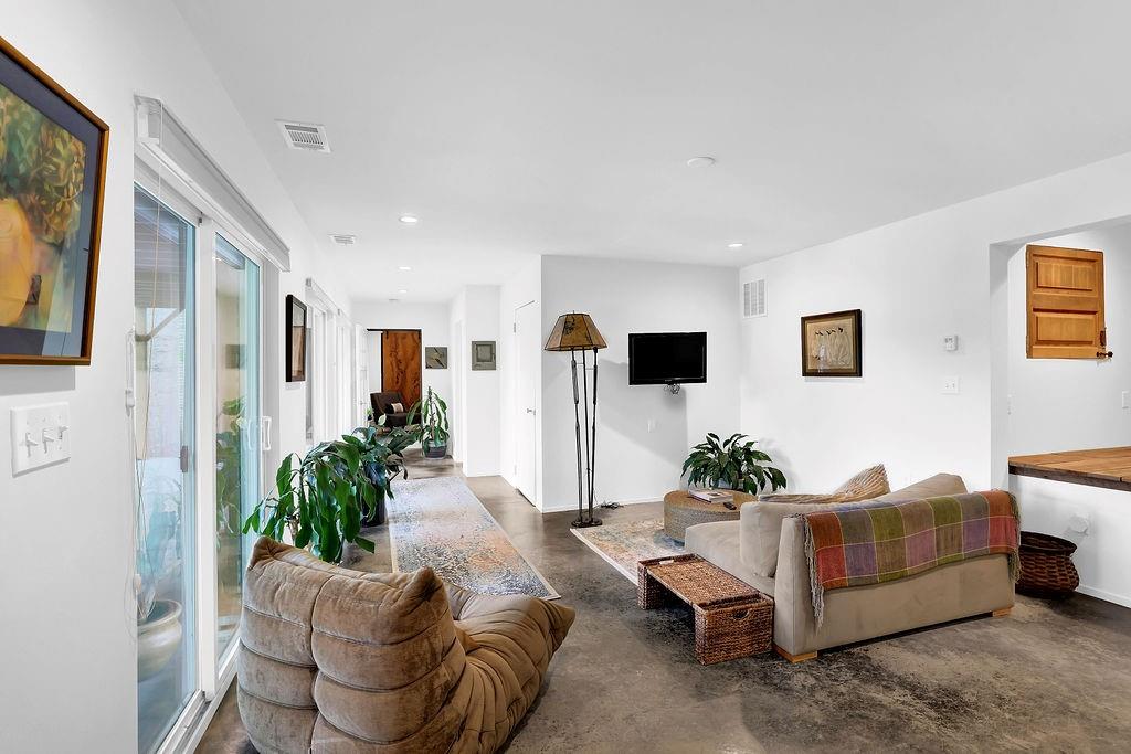 132 Lakeshore Drive, Roswell, Georgia image 36