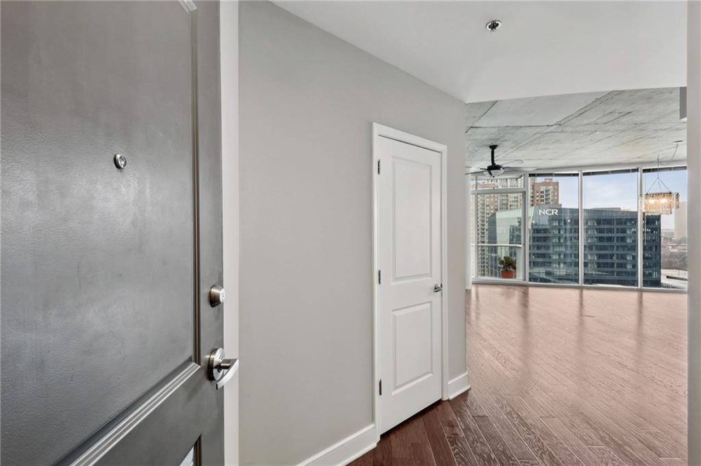 44 Peachtree Place NW 1523