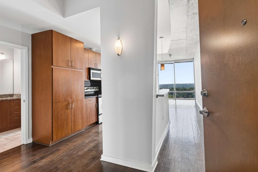 943 Peachtree Street NE 1314