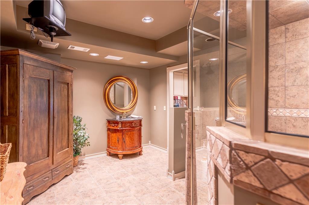 622 Goldpoint Trace, Woodstock, Georgia image 38