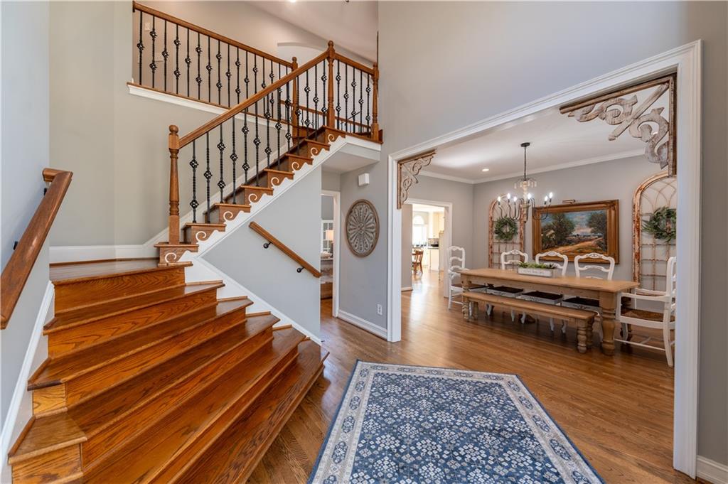 622 Goldpoint Trace, Woodstock, Georgia image 2