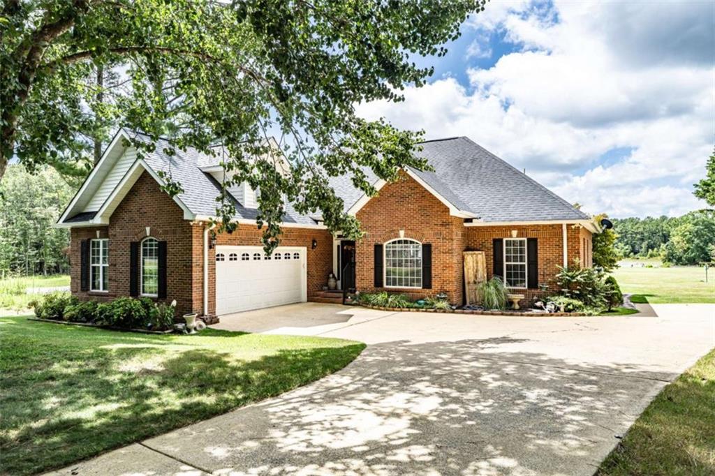 1590 County Road 136