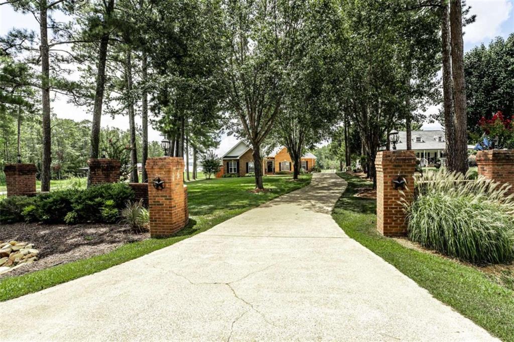 1590 County Road 136