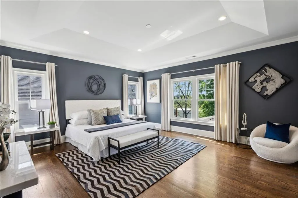 Atlanta, Georgia 30305, United States, 5 Bedrooms Bedrooms, ,5 BathroomsBathrooms,Residential,Pending,113736