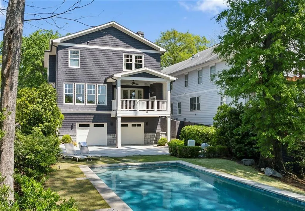 Atlanta, Georgia 30305, United States, 5 Bedrooms Bedrooms, ,5 BathroomsBathrooms,Residential,Pending,113736