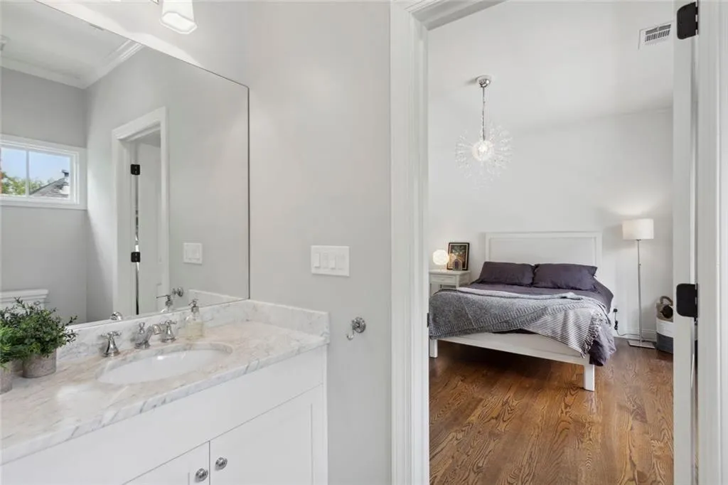 Atlanta, Georgia 30305, United States, 5 Bedrooms Bedrooms, ,5 BathroomsBathrooms,Residential,Pending,113736