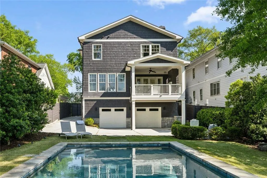 Atlanta, Georgia 30305, United States, 5 Bedrooms Bedrooms, ,5 BathroomsBathrooms,Residential,Pending,113736