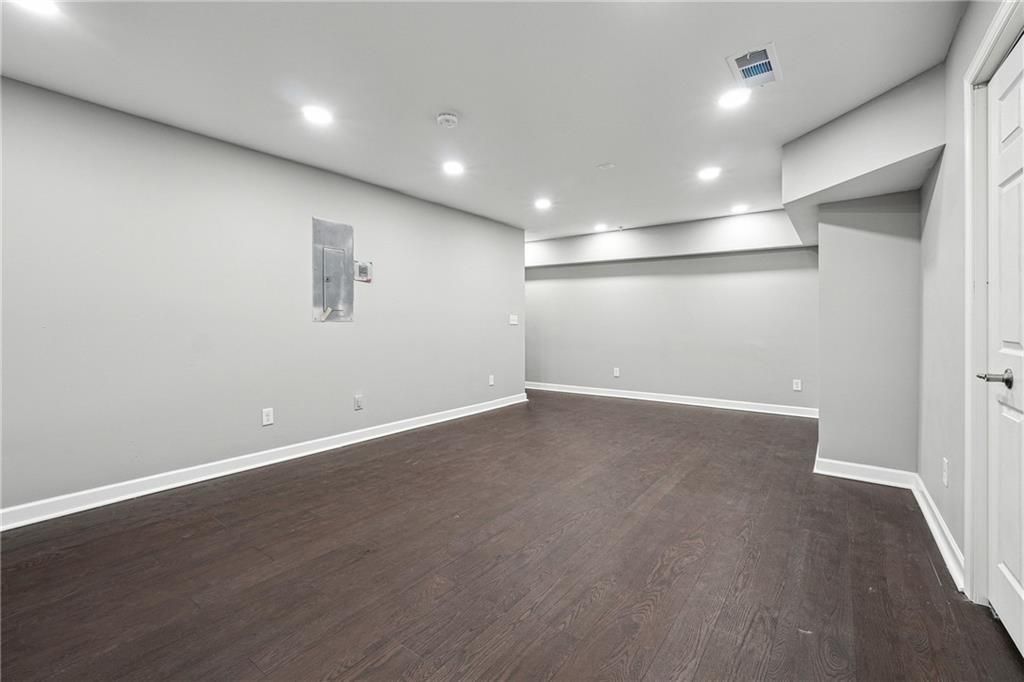listing image 54