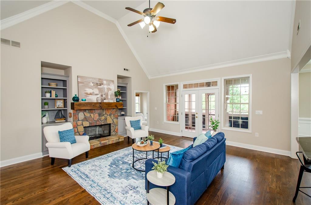 9157 Golfview Circle