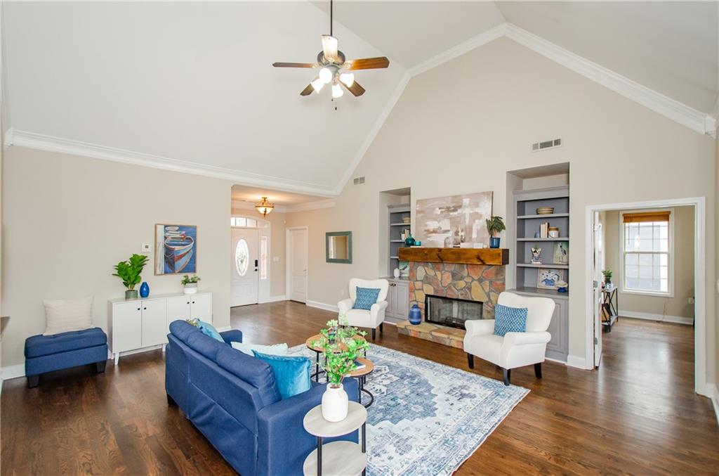 9157 Golfview Circle