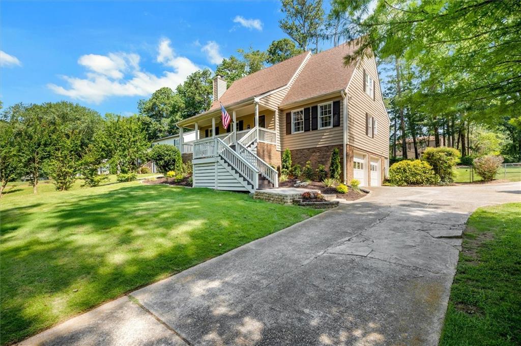 2749 Bentwood Drive