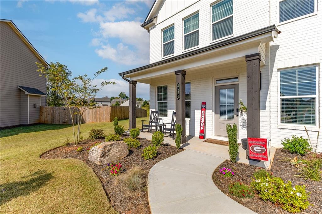 4554 Silver Oak Drive SW