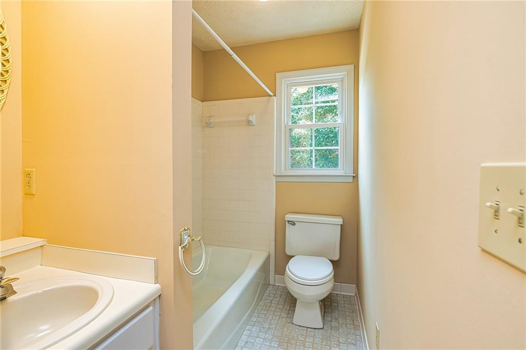 Photo 59 of 120 of 13819 Woolsey Road house