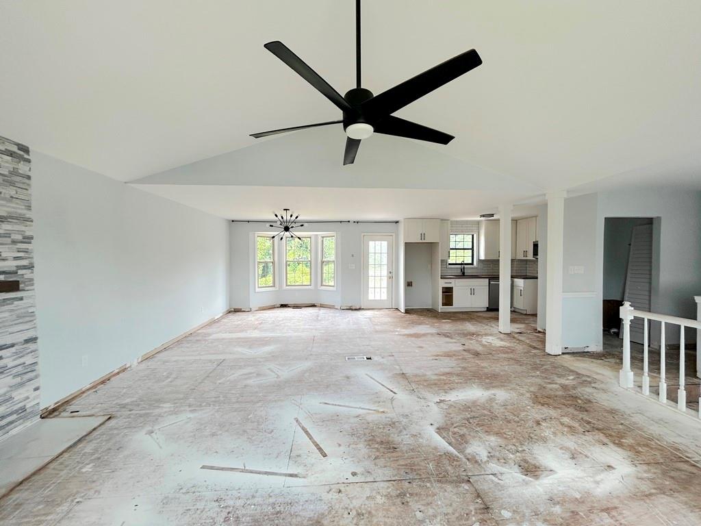 6767 Creek Valley Way