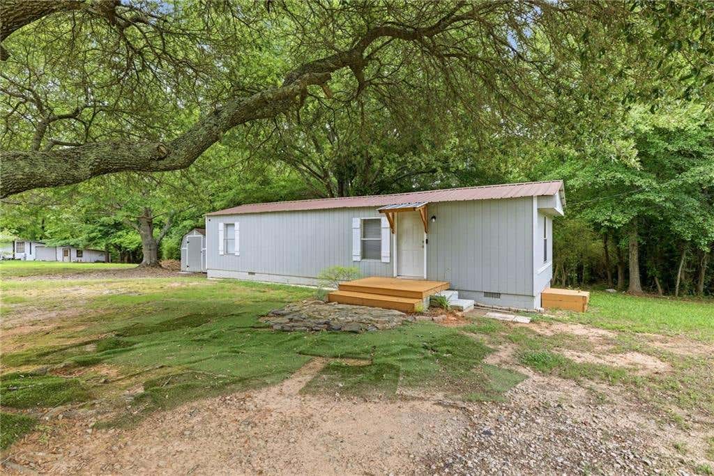 Photo of 1386 Etheridge Drive, Auburn, GA 30011 (MLS # 7786074)