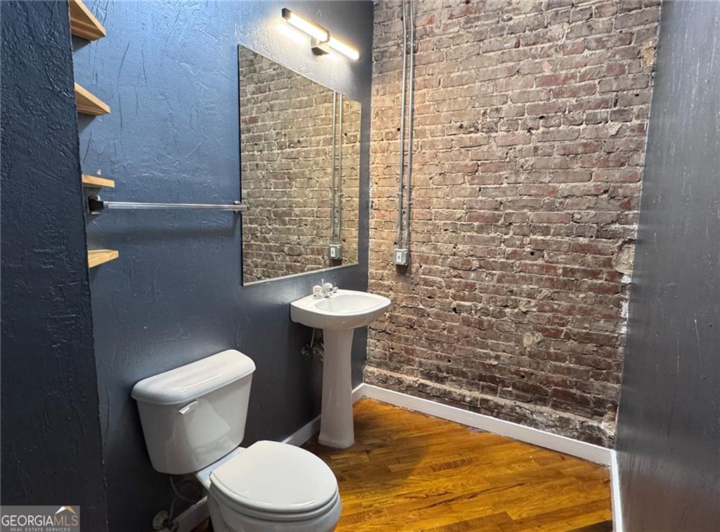 87 Peachtree Street SW 304