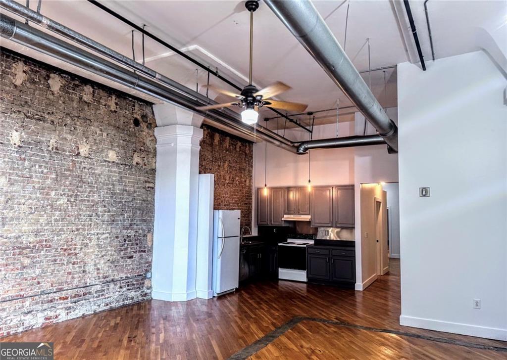 87 Peachtree Street SW 304