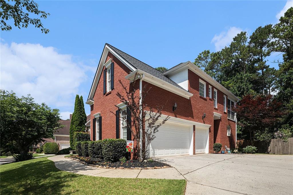 351 Prestbury Court