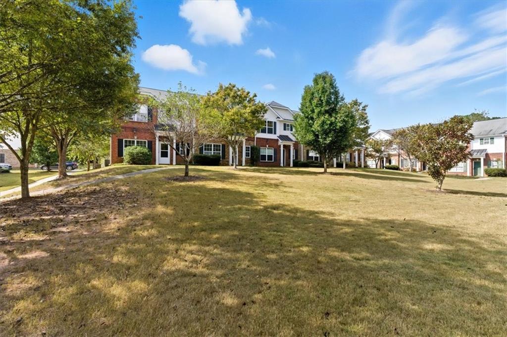 2818 Village Trace