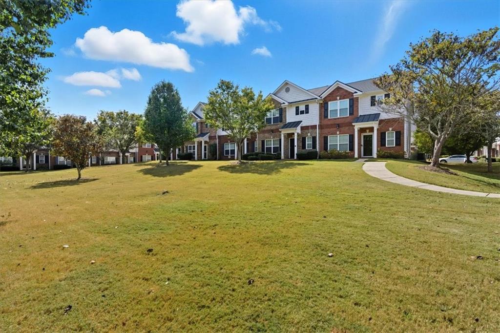 2818 Village Trace