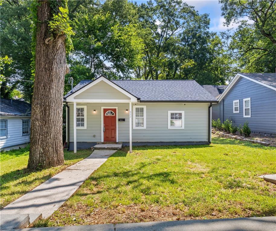 972 Fern Avenue SE