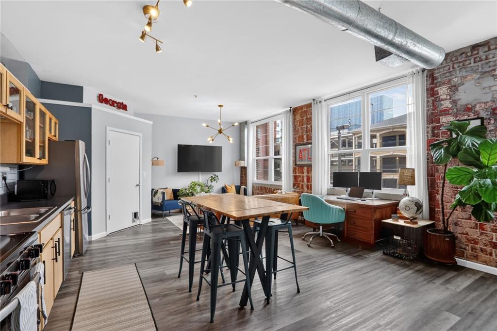 800 Peachtree Street NE 8214