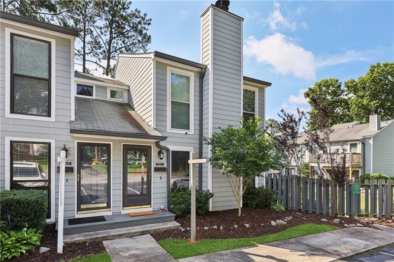 1027 Riverbend Club Drive SE