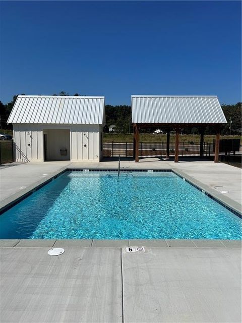 A home in Dacula