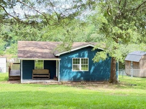 Homes For Rent - 210 W James Circle<br/> Hampton, GA 30228