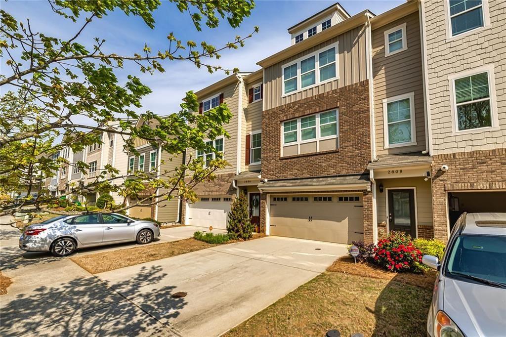 2808 White Oak Lane