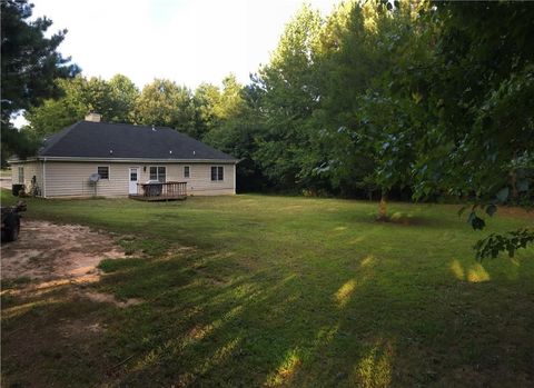 A home in Dawsonville